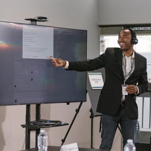 The Roles of Instructional Design and L&D in Education and Corporate Settings