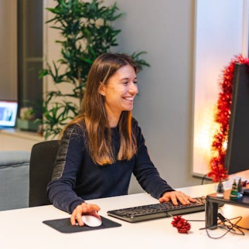 15 Festive Tips for Rocking Remote Work During the Holidays